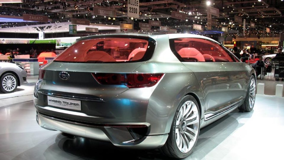 Subaru Hybrid Tourer concept