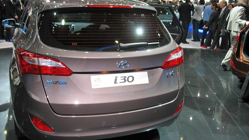 Kufr nové i30 kombi pojme 528 litrů nákladu