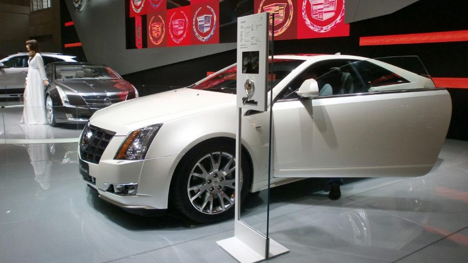 Stánek Cadillacu na pekingském výstavišti