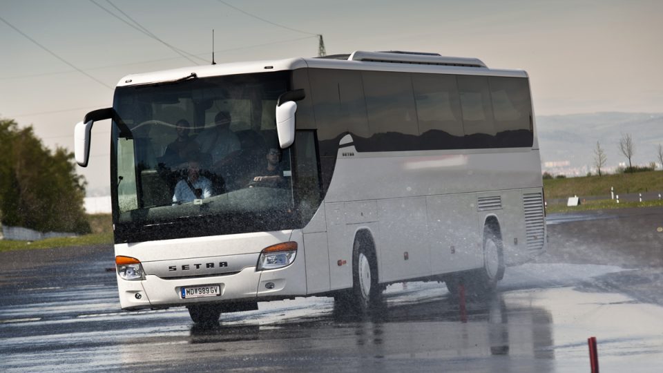 Setra autobusy na polygonu Most