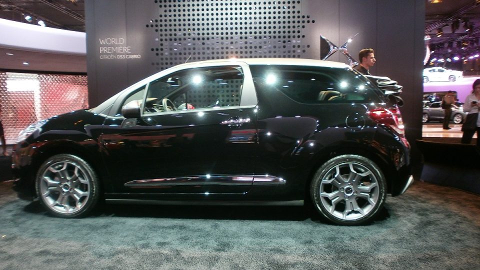 Citroën ukazuje stylový model DS3 v provedení kabriolet