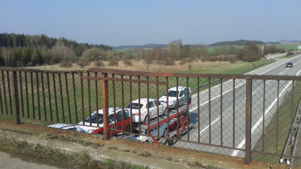 Mosty nad D1 na Vysočině jsou často v havarijním stavu
