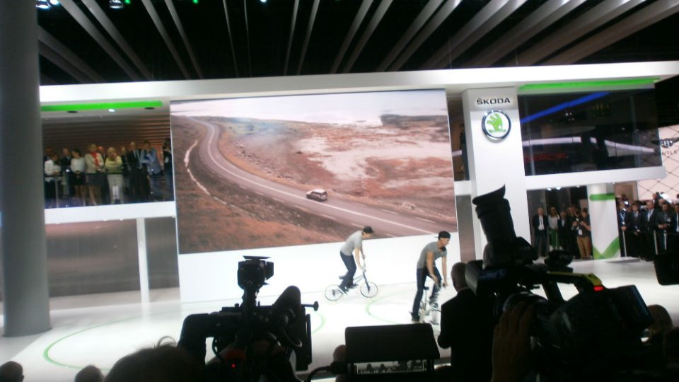 Bikerská show při představení nové tváře Yetiho
