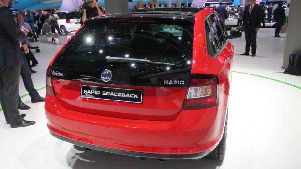 Škoda Rapid Spaceback v ostré červené 2