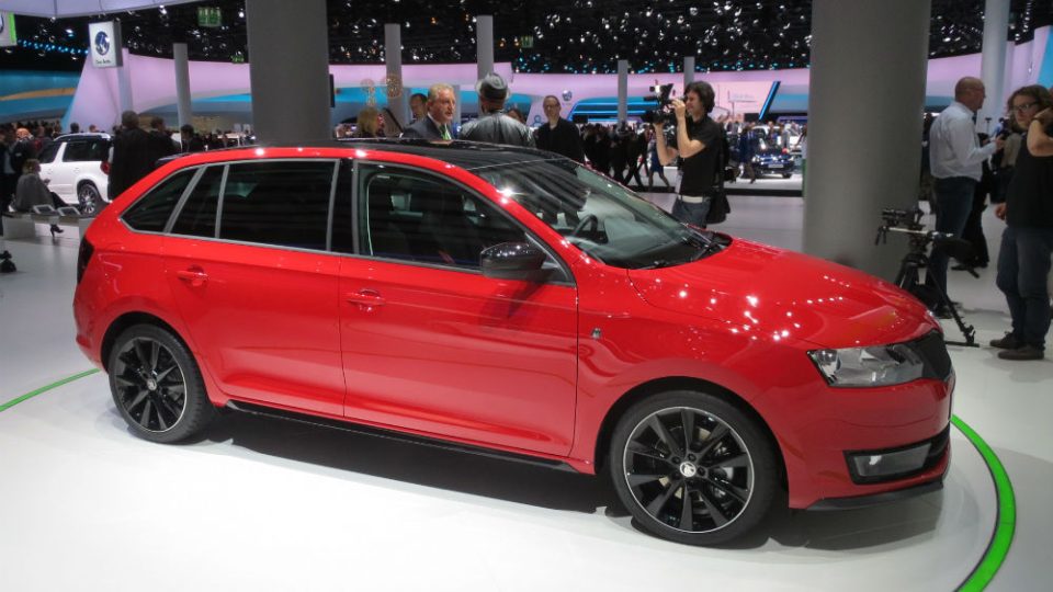 Škoda Rapid Spaceback v ostré červené 3