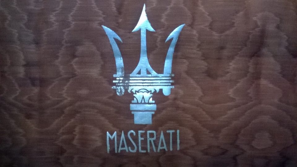 Značce Maserati je 100 let, oslavy v zaří vyvrcholí v italské Modeně