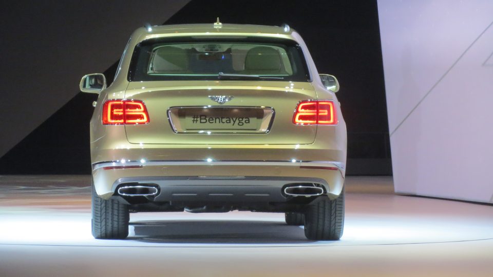 Bentley Bentayga 2